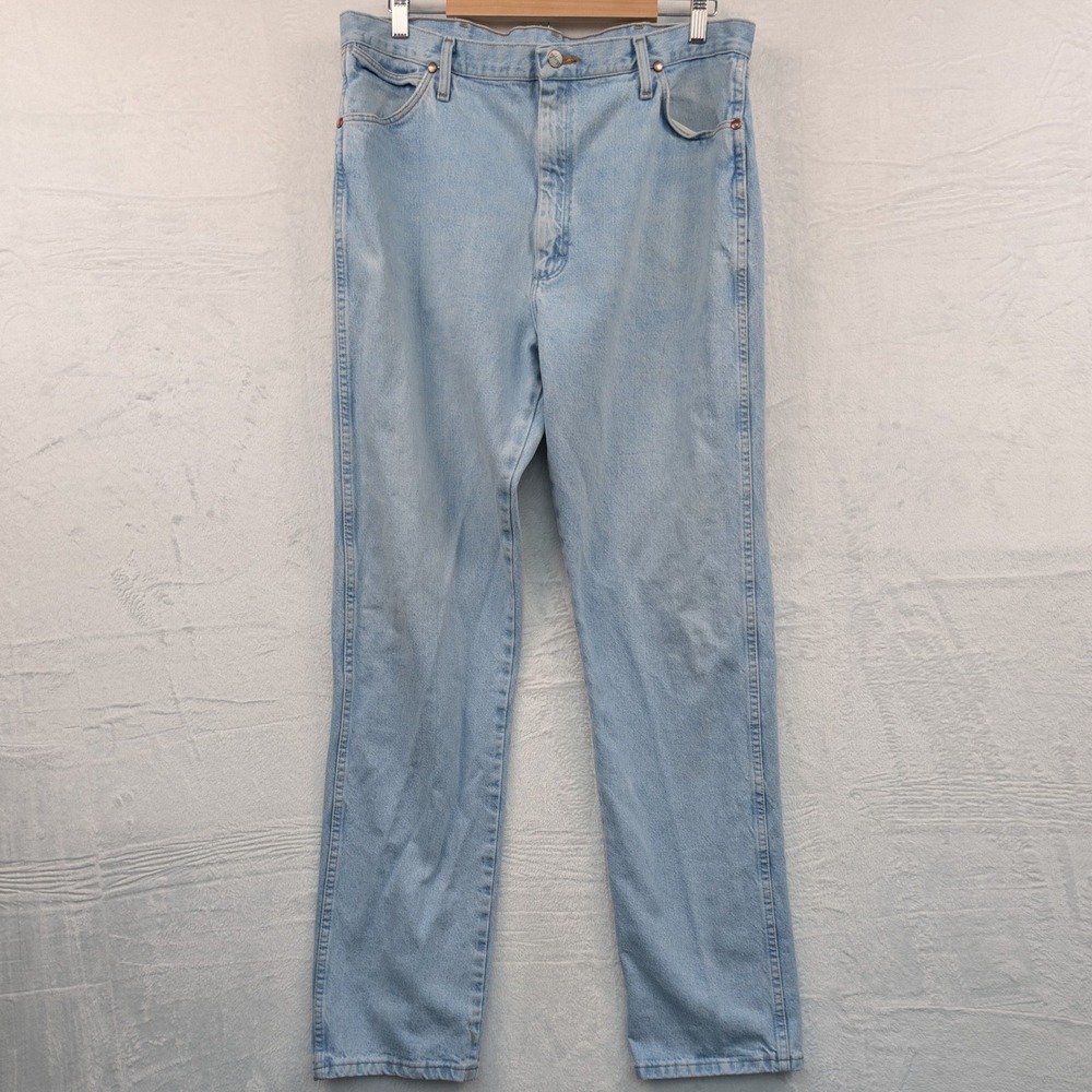 VTG Wrangler Jeans Men's 39x36 Blue Light Wash 13MWZGH Western Cowboy Cut 90s